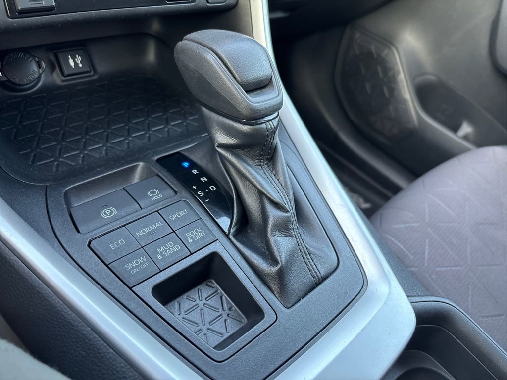 Used 2019 Toyota RAV4 XLE image 38
