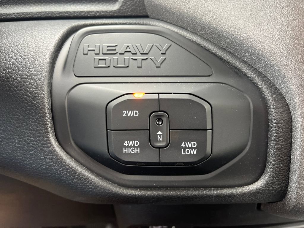 New 2025 RAM 5500 Tradesman AWD/4WD image 17