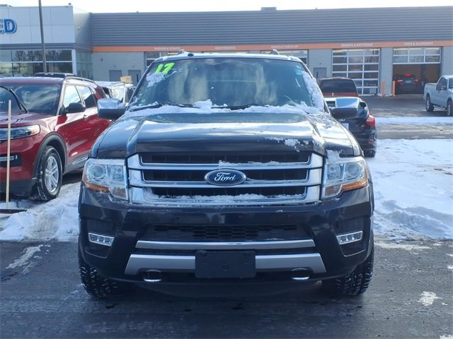 Used 2017 Ford Expedition Max Platinum image 2
