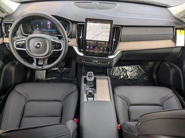 Certified 2025 Volvo XC90 T8 Plus w/ Protection Package Premier image 14