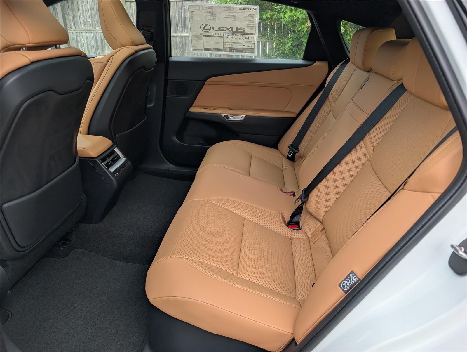 New 2026 Lexus ES 500e AWD/4WD image 10