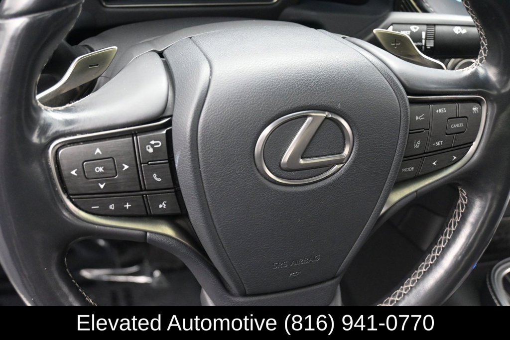 Used 2018 Lexus LS 500 AWD w/ Accessory Package (Z2) image 12