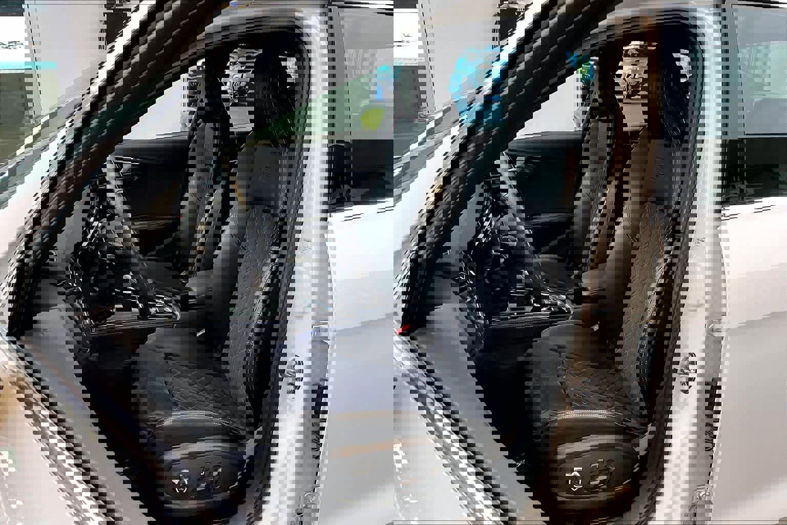 Used 2023 Audi S4 Premium Plus w/ Premium Plus Package image 8