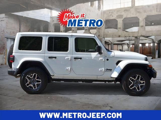 Used 2025 Jeep Wrangler Unlimited Sahara AWD/4WD image 1
