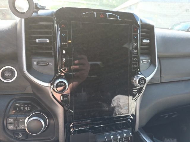Used 2023 RAM 1500 Big Horn AWD/4WD image 13