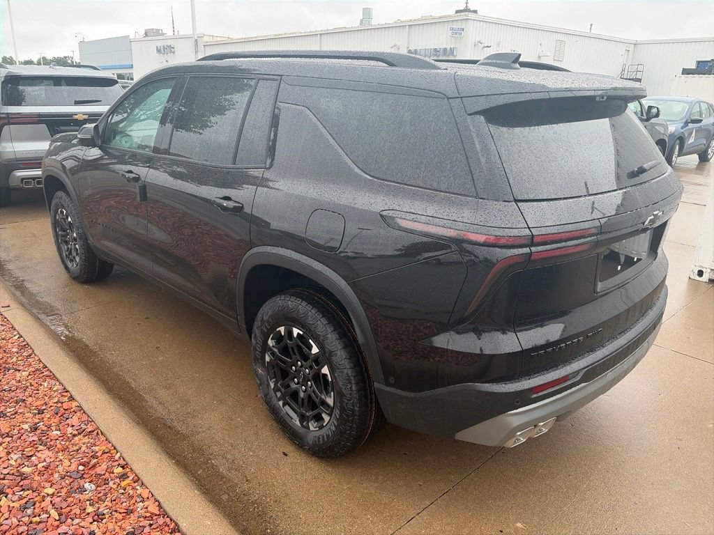 New 2027 Chevrolet Traverse Z71 w/ Enhanced Driving Package AWD/4WD image 3
