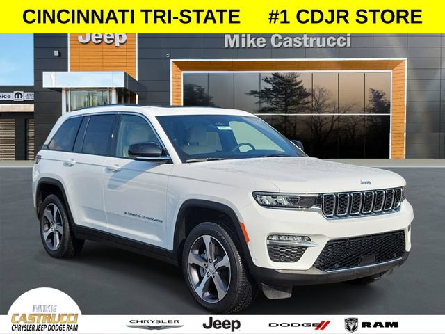 Used 2023 Jeep Grand Cherokee 4WD 4xe w/ Luxury Tech Group II image 1