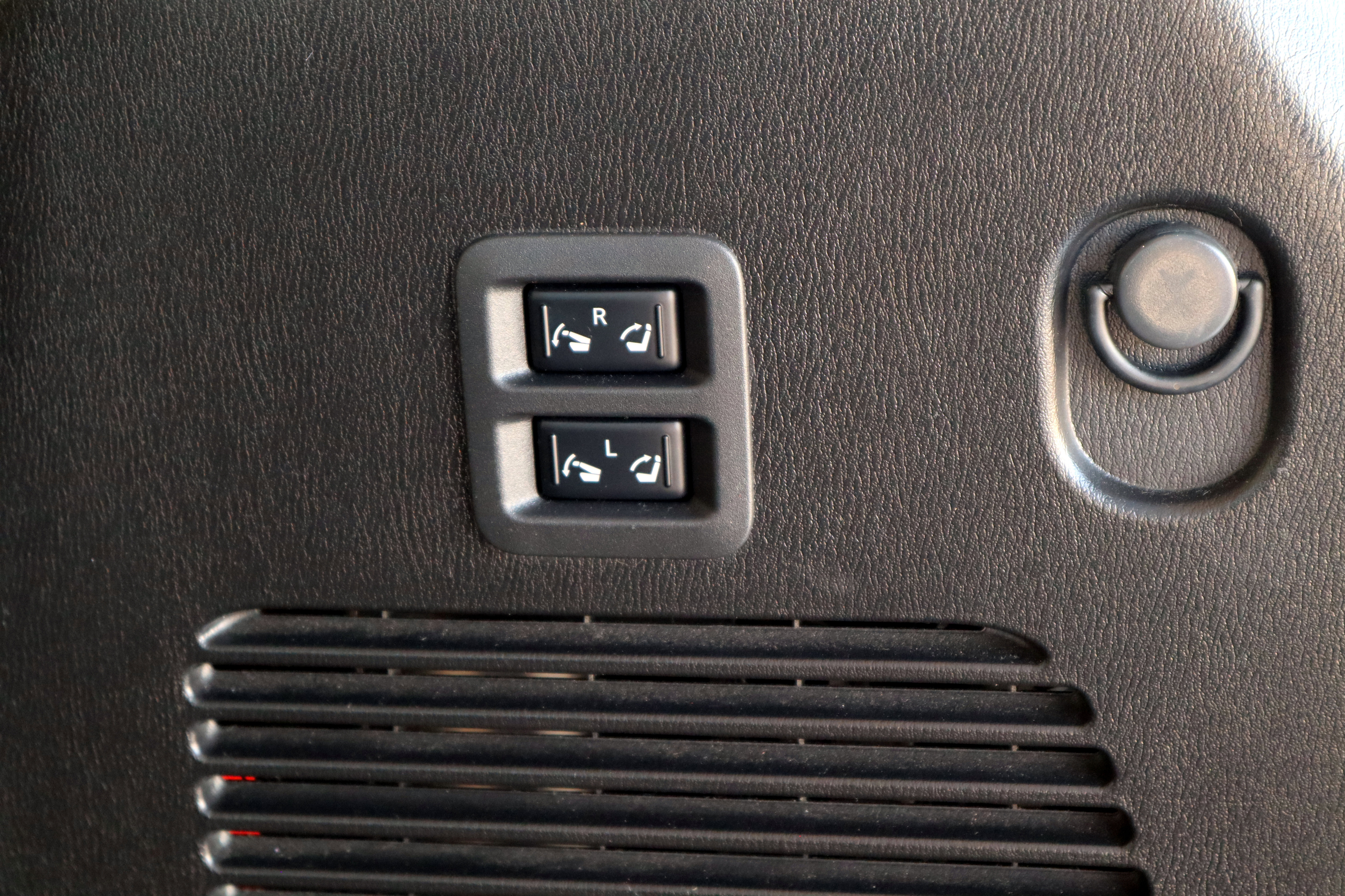 Used 2022 INFINITI QX80 Premium Select w/ Cargo Package image 16