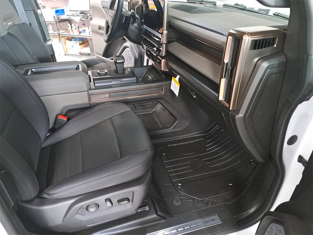 New 2025 GMC Hummer EV 2X w/ Extreme Off-Road Package image 10