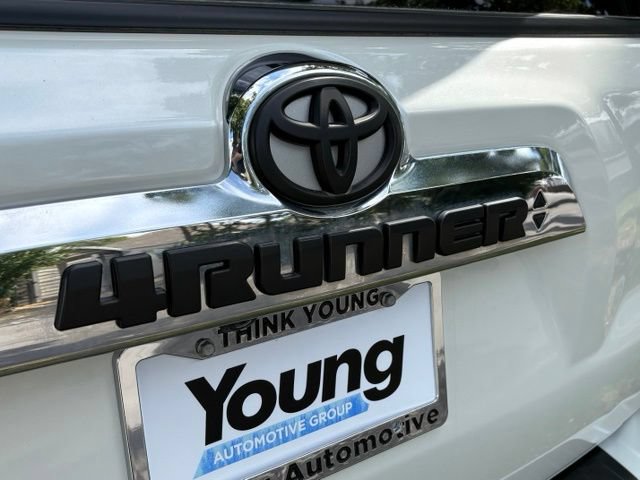 Used 2022 Toyota 4Runner Limited AWD/4WD image 7