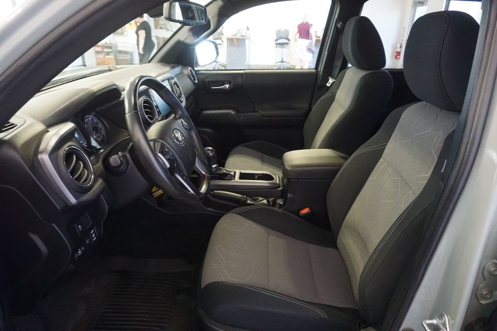 Certified 2023 Toyota Tacoma TRD Sport AWD/4WD image 17