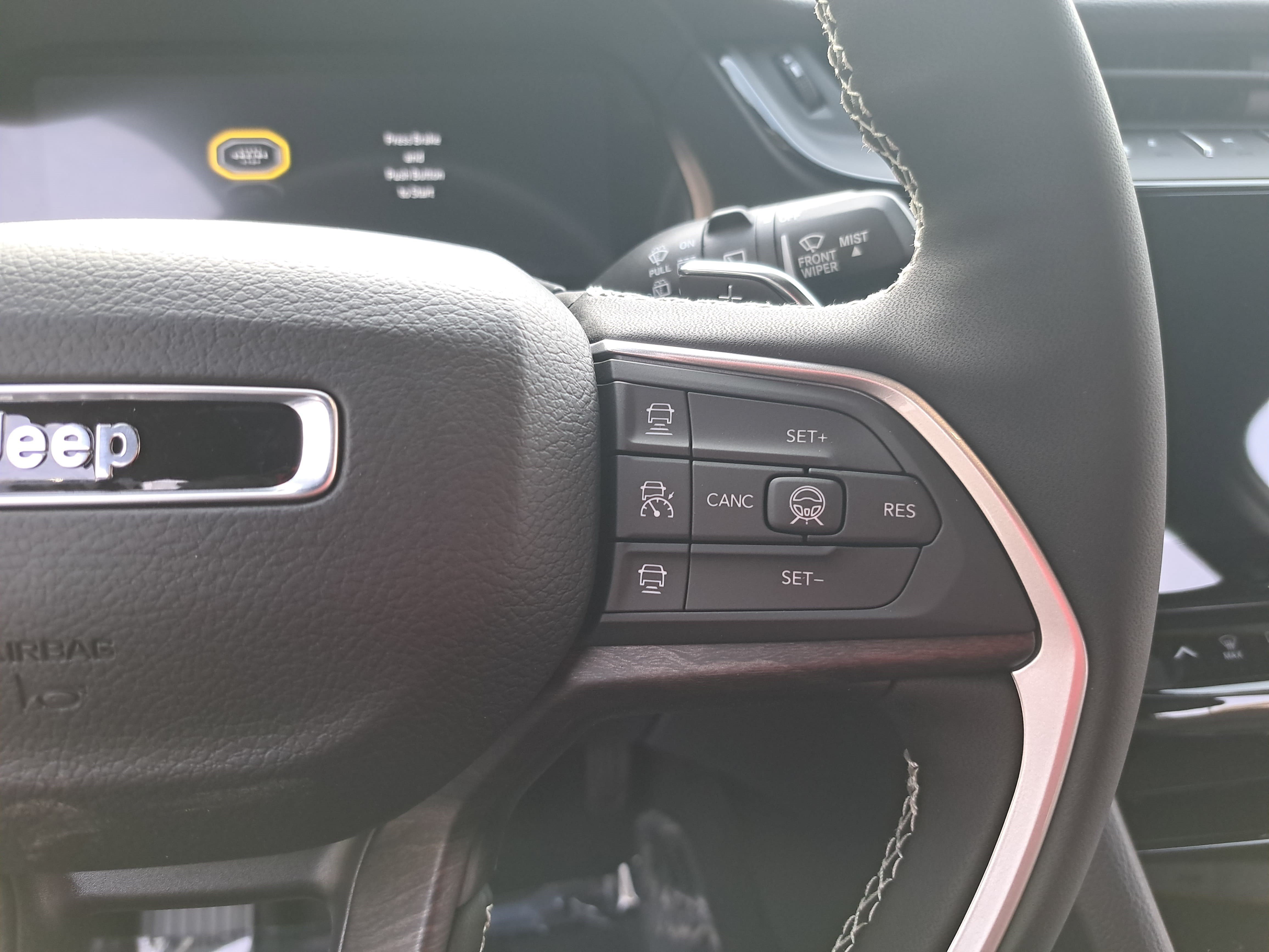 New 2026 Jeep Grand Cherokee Limited Reserve AWD/4WD image 18