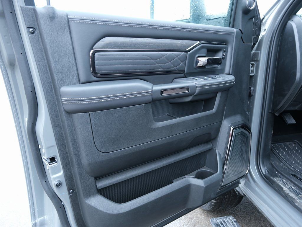New 2026 RAM 3500 Limited image 16