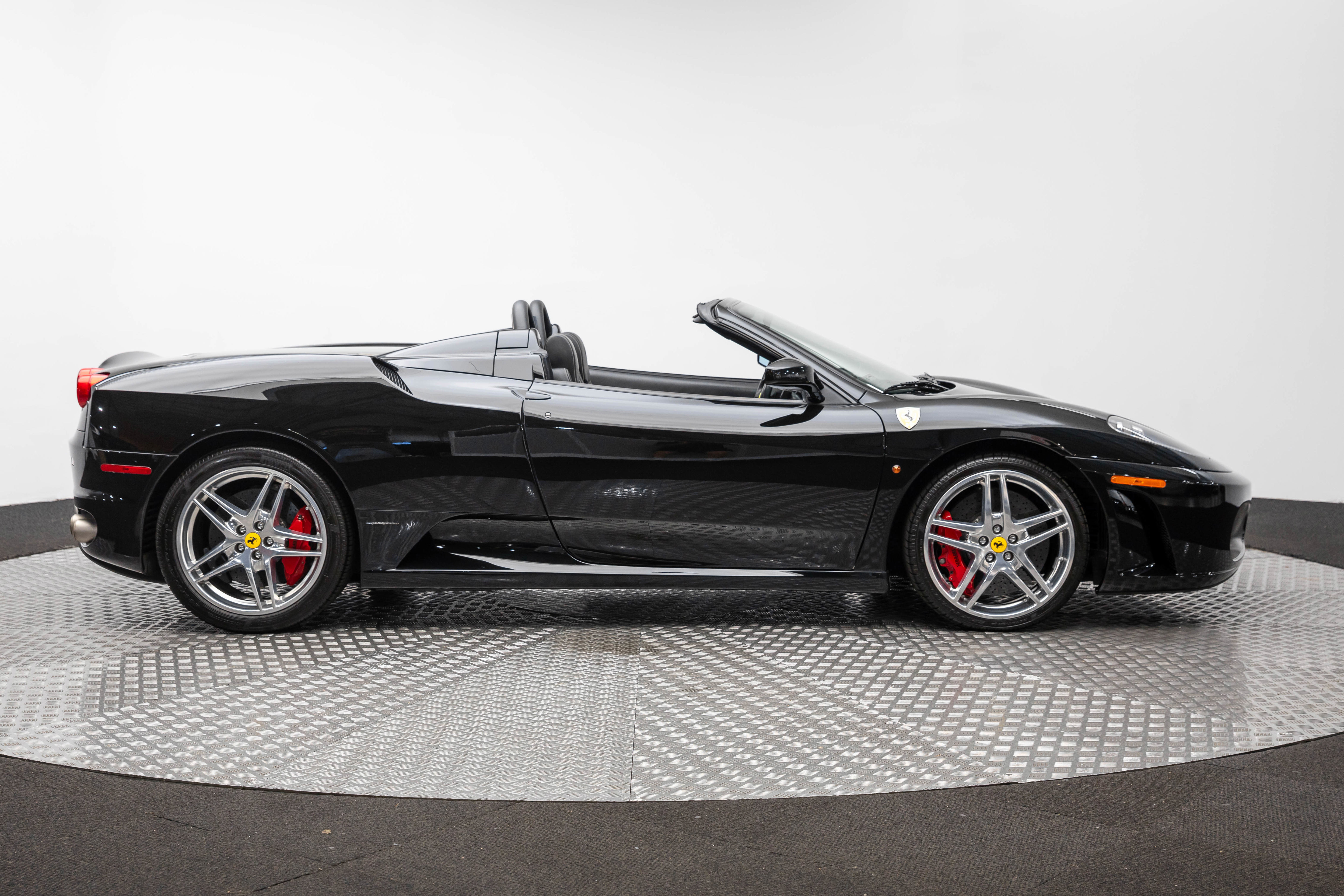 Used 2007 Ferrari F430 Spider image 9
