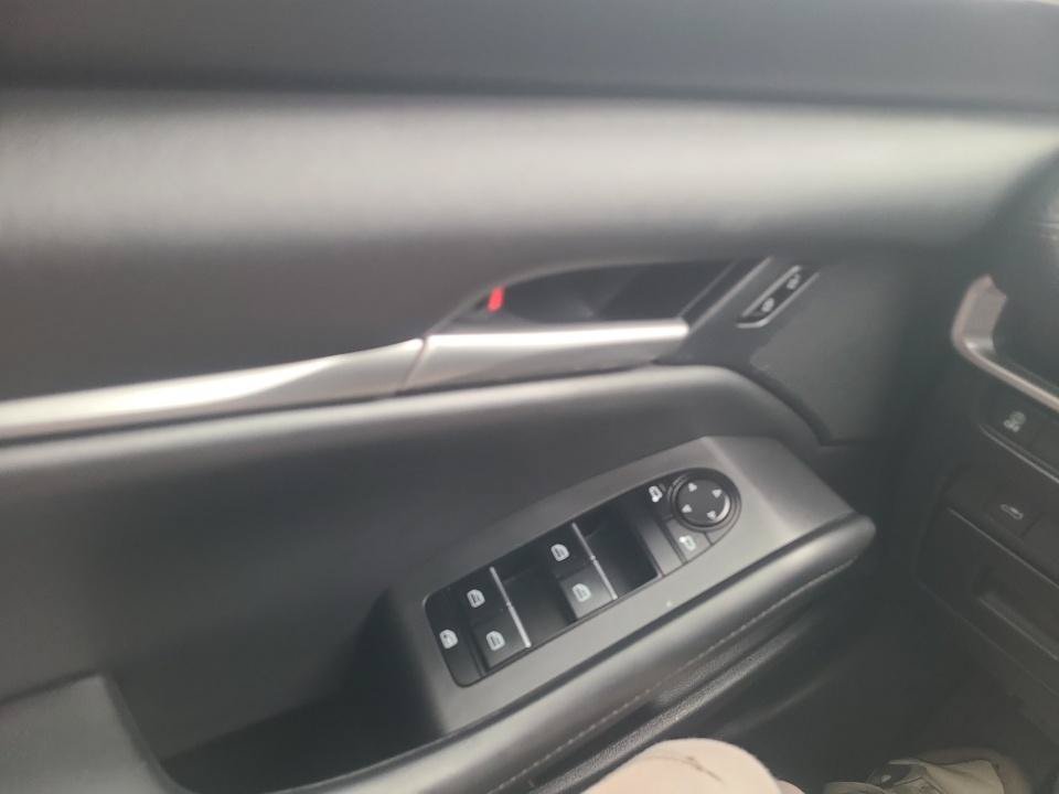 Used 2023 MAZDA MAZDA3 s FWD image 32