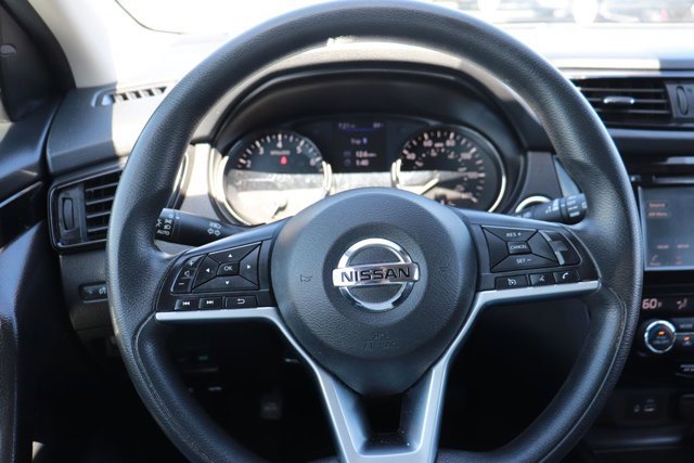 Used 2020 Nissan Rogue Sport SV FWD image 18