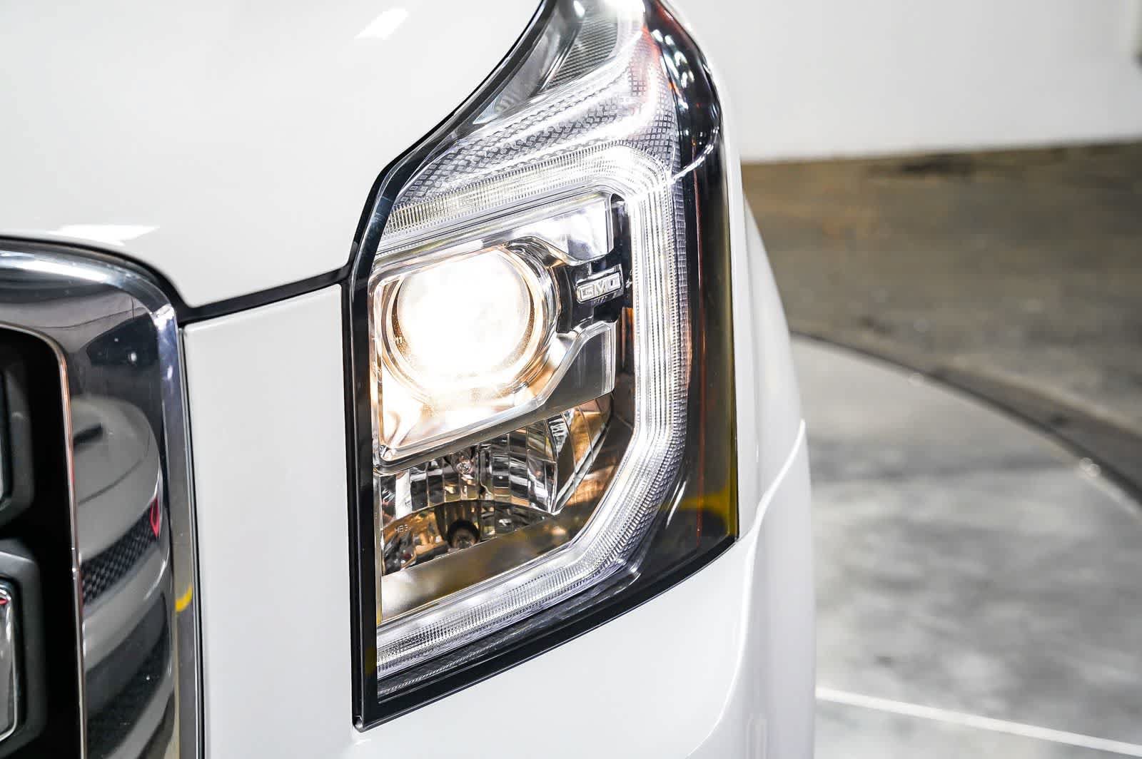 Used 2015 GMC Yukon SLE AWD/4WD image 7