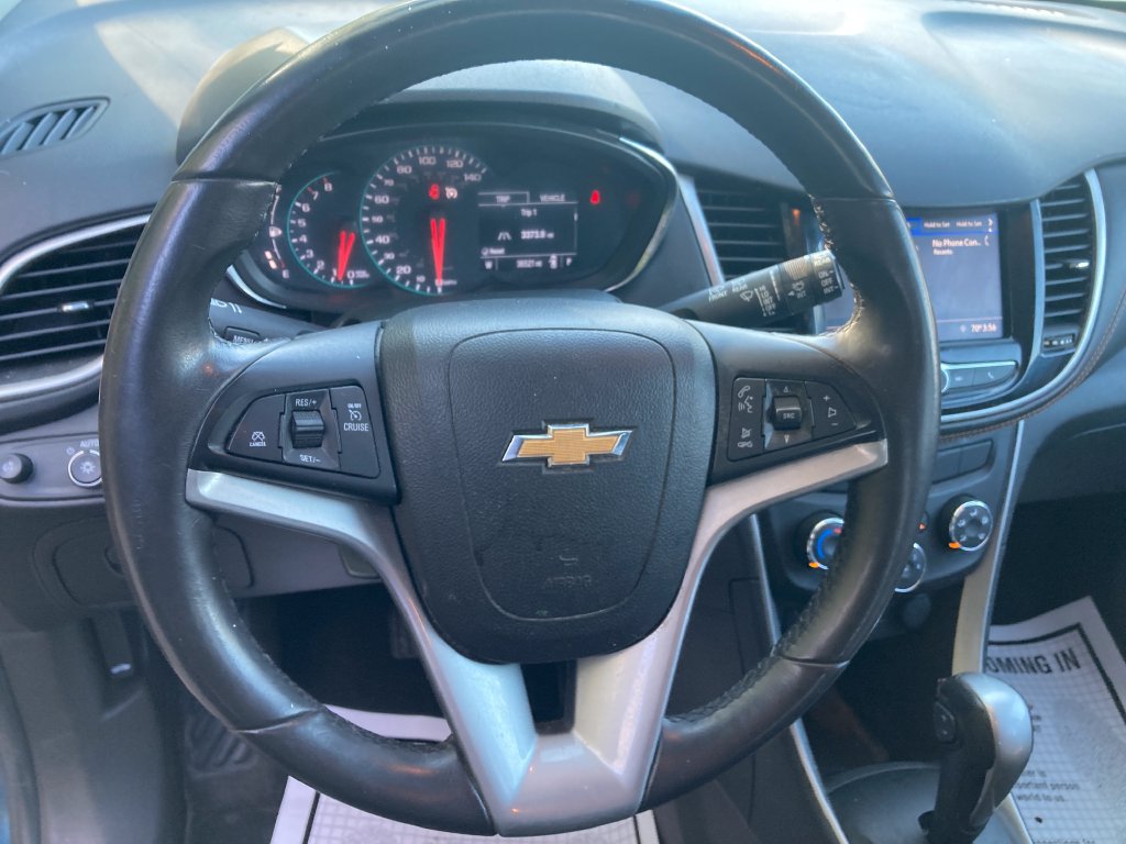 Used 2020 Chevrolet Trax LT w/ Driver Confidence Package AWD/4WD image 18