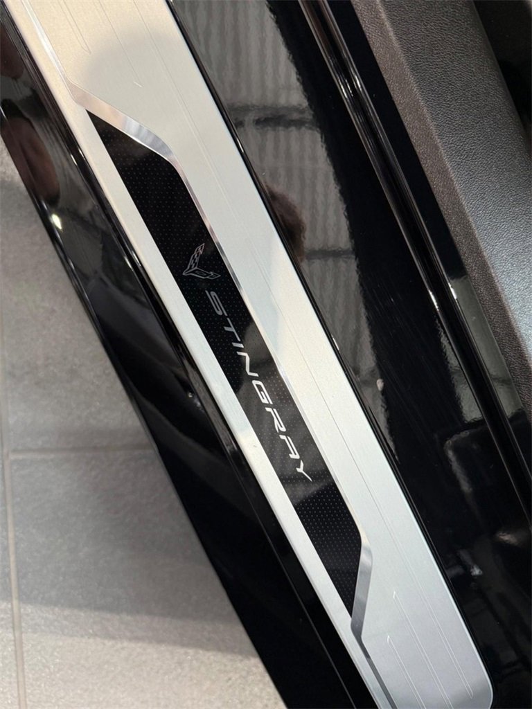 Used 2024 Chevrolet Corvette Stingray Premium Conv w/ Battery Protection Package image 12