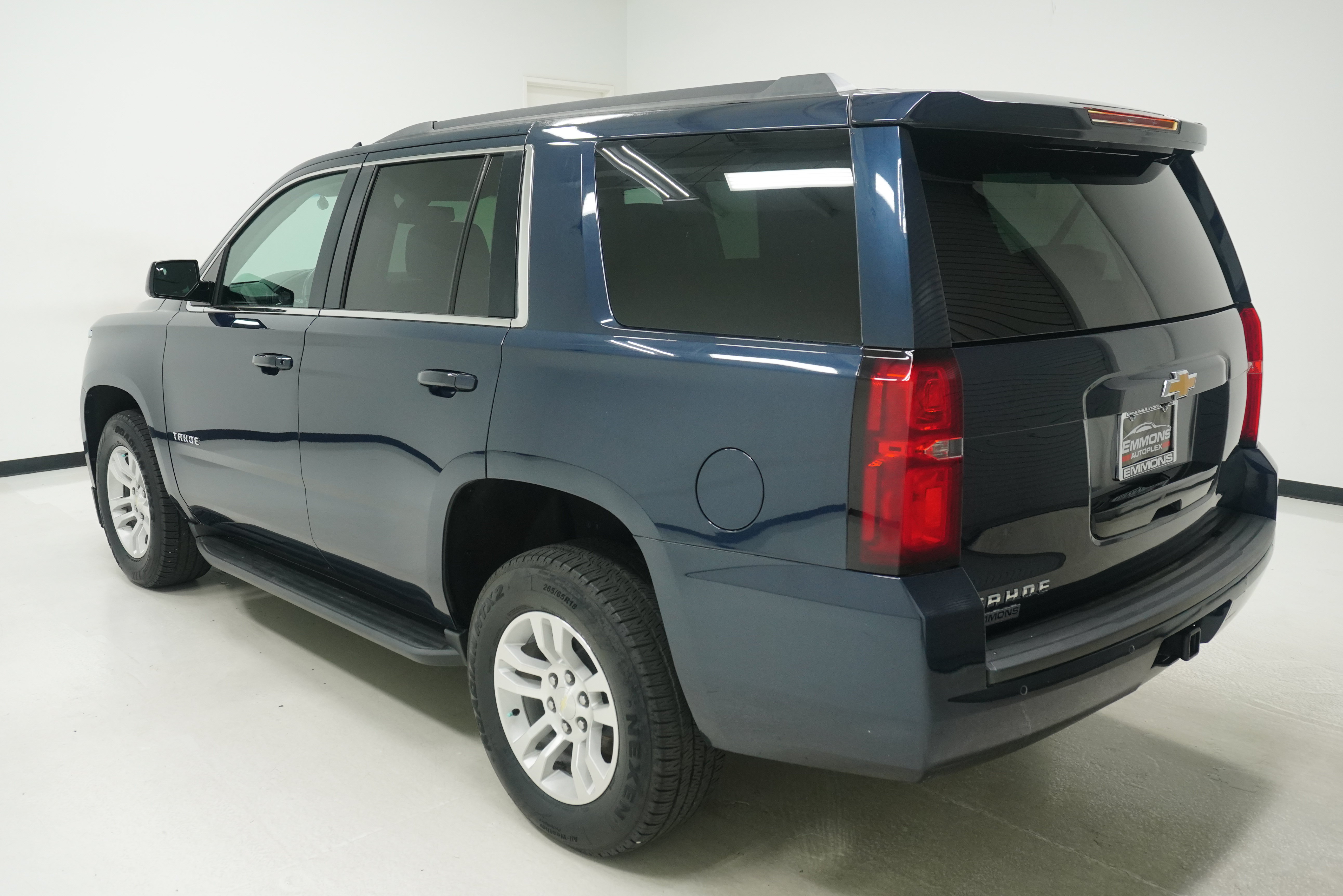 Used 2017 Chevrolet Tahoe LS RWD image 5