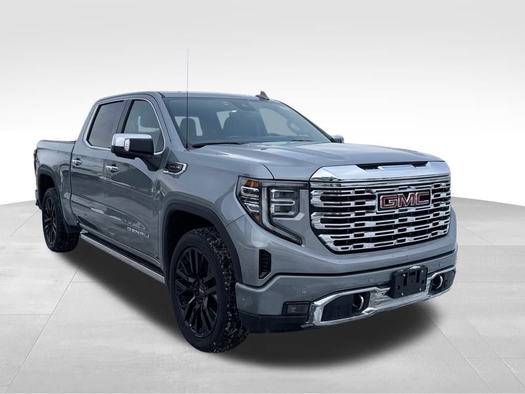 Used 2025 GMC Sierra 1500 Denali w/ Denali Reserve Package AWD/4WD image 4
