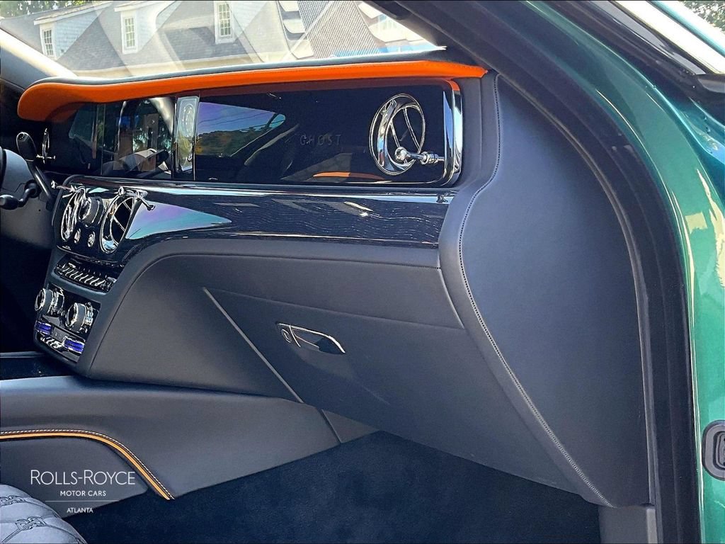 Certified 2025 Rolls-Royce Ghost AWD/4WD image 14
