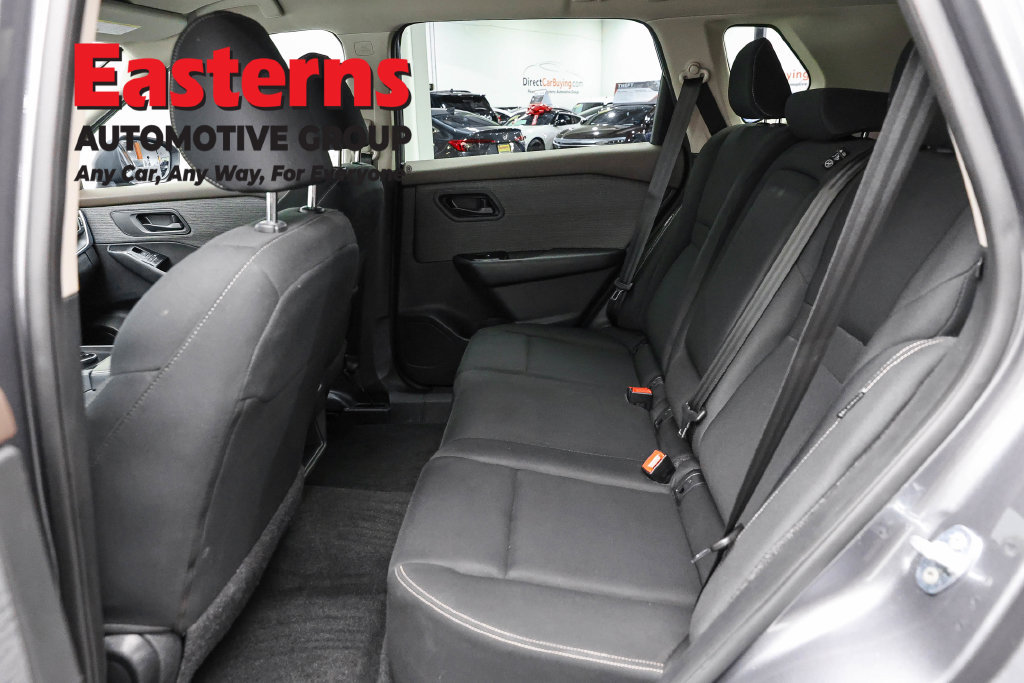 Used 2023 Nissan Rogue S AWD/4WD image 23