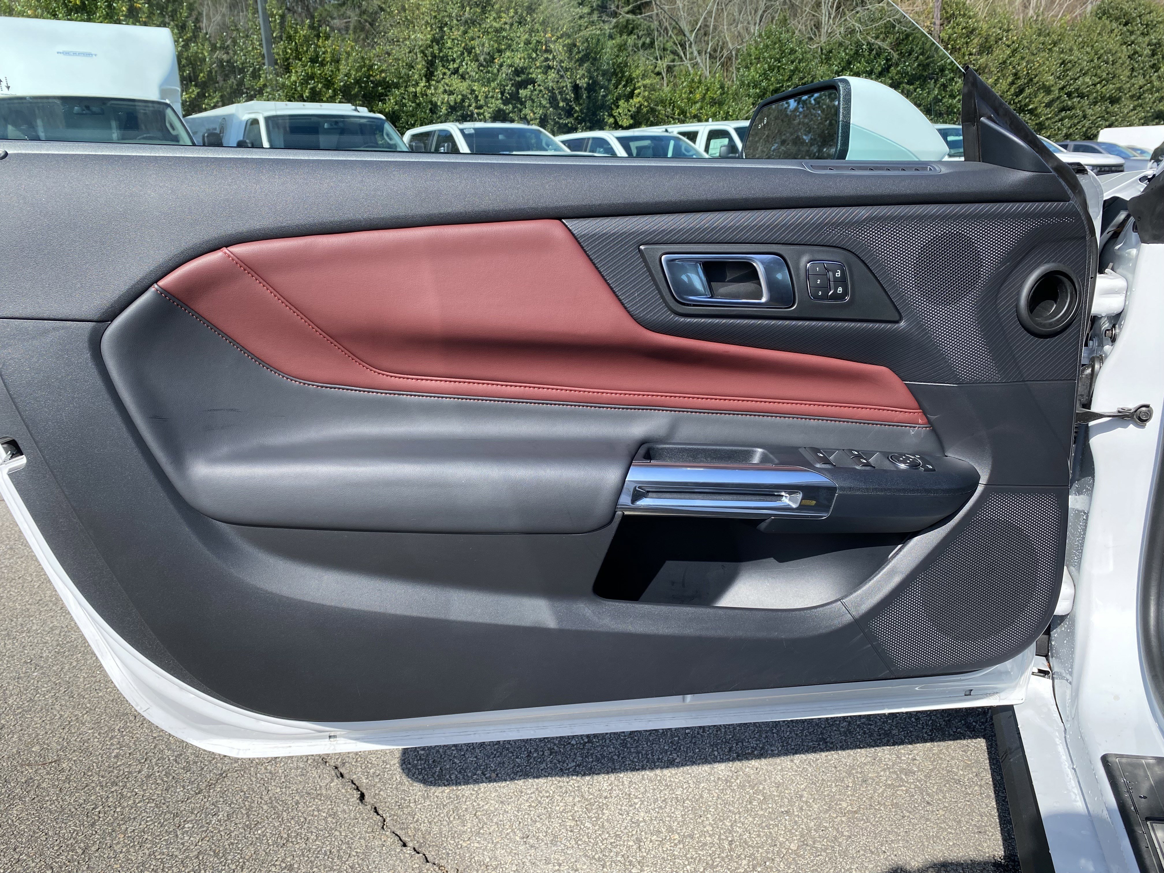 Used 2025 Ford Mustang GT Premium image 14