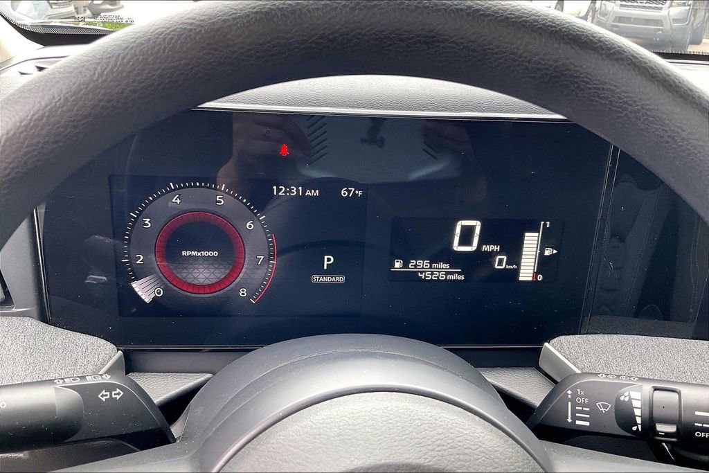 Used 2025 Nissan Kicks SV AWD/4WD image 29