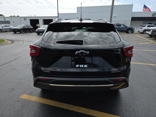 Used 2024 Chevrolet Trax ACTIV w/ Sunroof Package FWD image 7