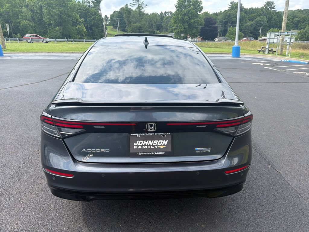 Used 2023 Honda Accord Touring image 9