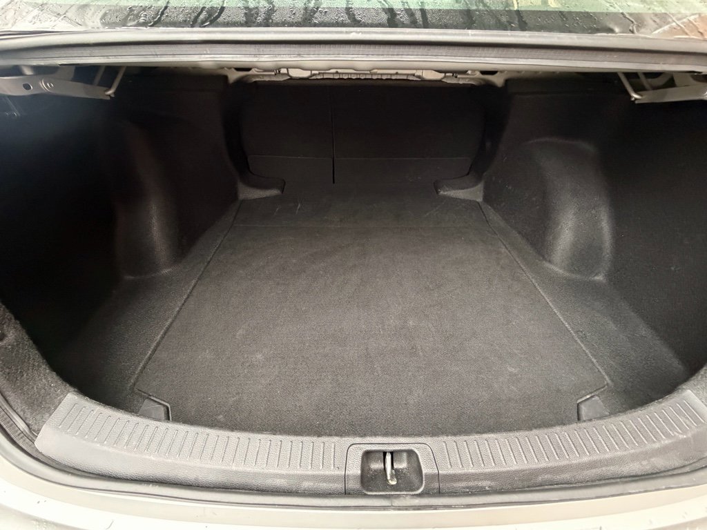 Used 2024 Toyota Corolla LE image 11