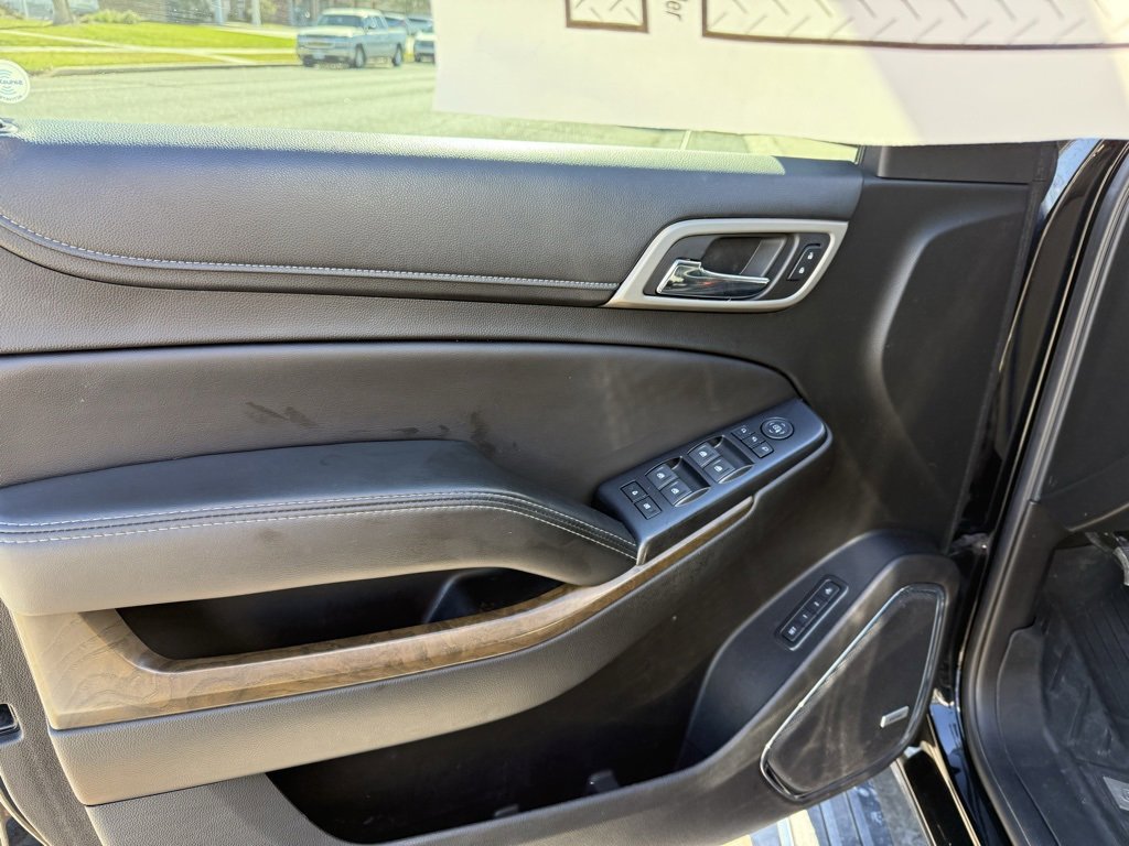 Certified 2018 GMC Yukon Denali w/ Denali Ultimate Package image 9