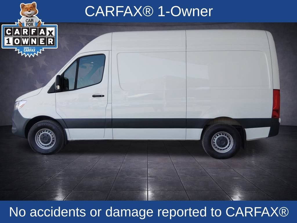 Used 2025 Mercedes-Benz Sprinter 2500 image 2