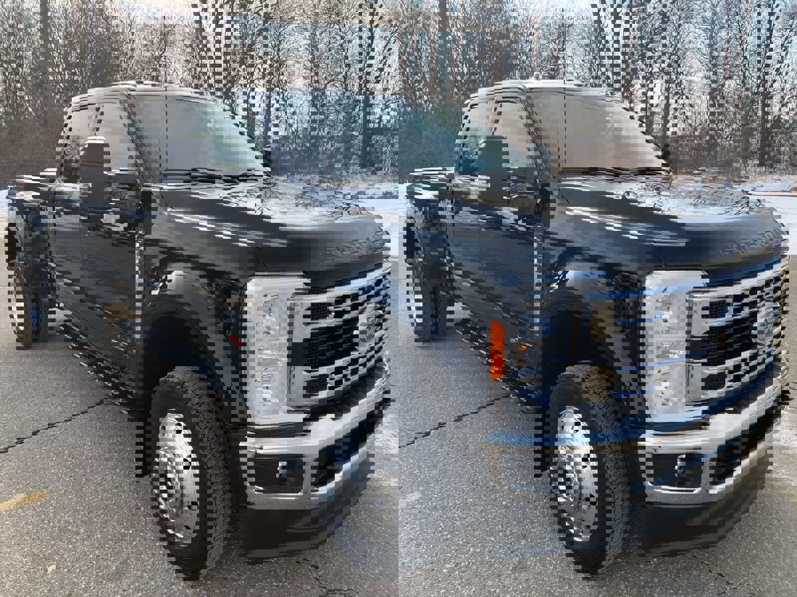 Used 2023 Ford F450 XLT w/ 360-Degree Camera Package image 3