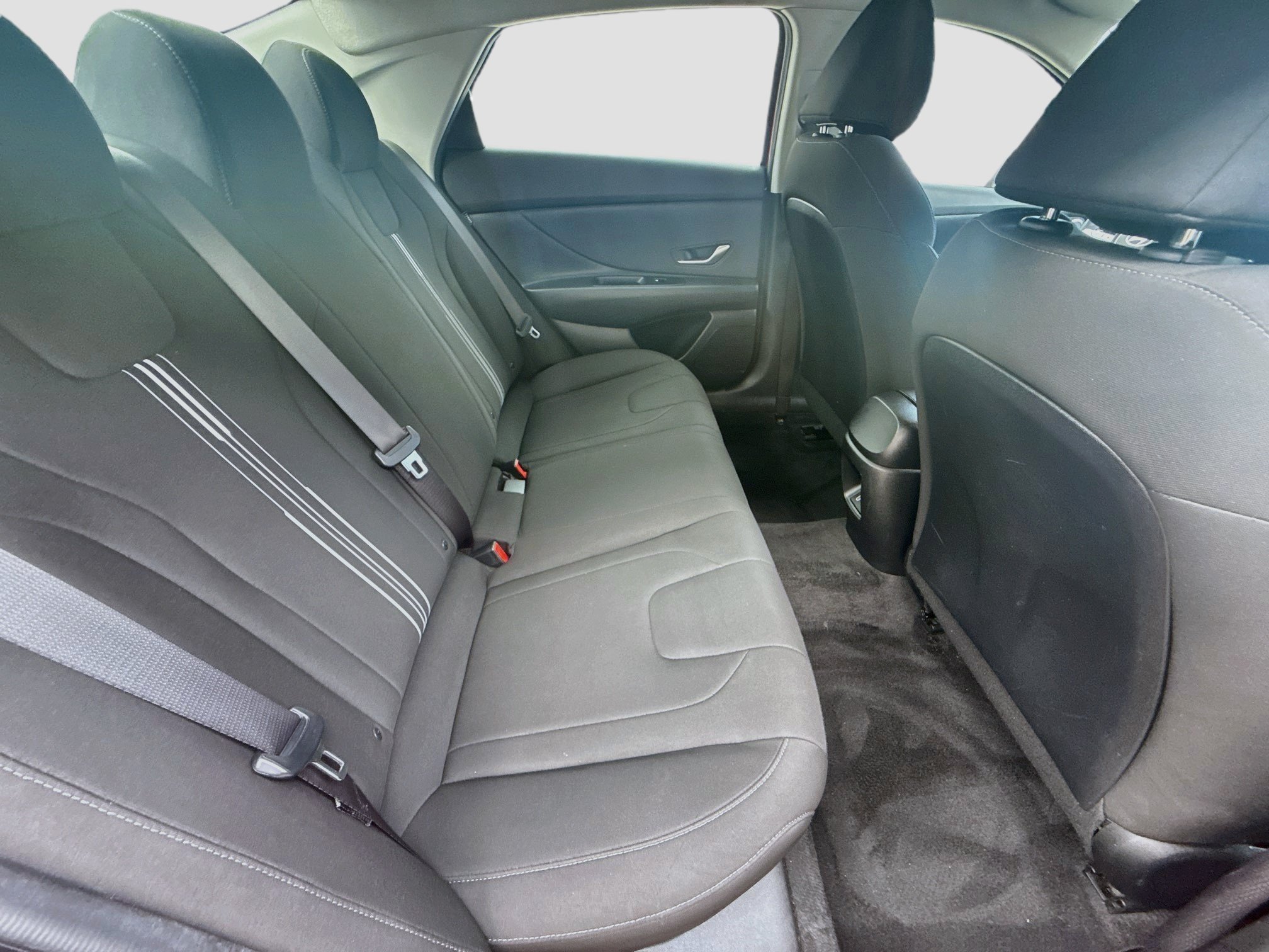 Used 2024 Hyundai Elantra SEL FWD image 25