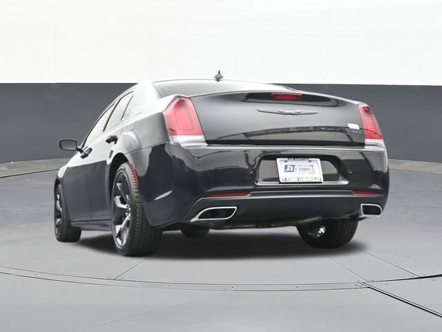 Used 2022 Chrysler 300 Touring L image 45