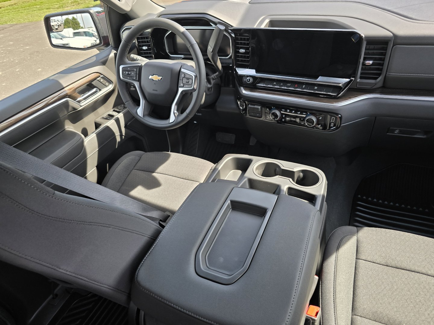 New 2026 Chevrolet Silverado 1500 LT AWD/4WD image 13