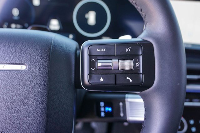 Used 2025 Hyundai Santa Fe Limited image 28