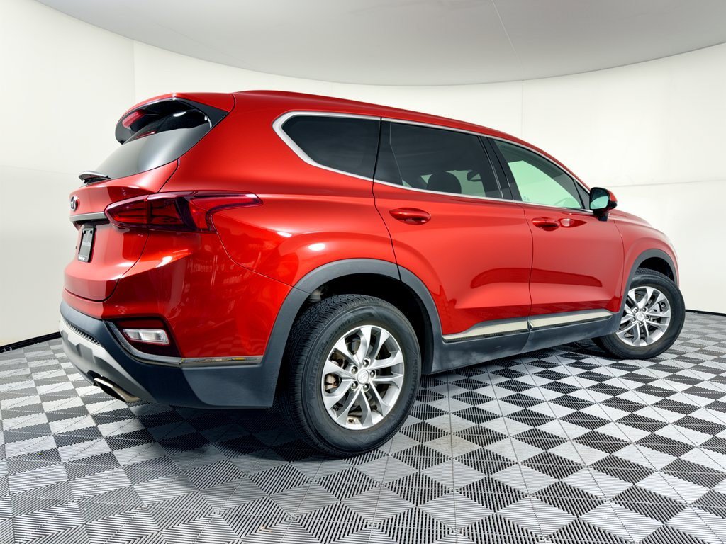 Used 2019 Hyundai Santa Fe SEL FWD image 9