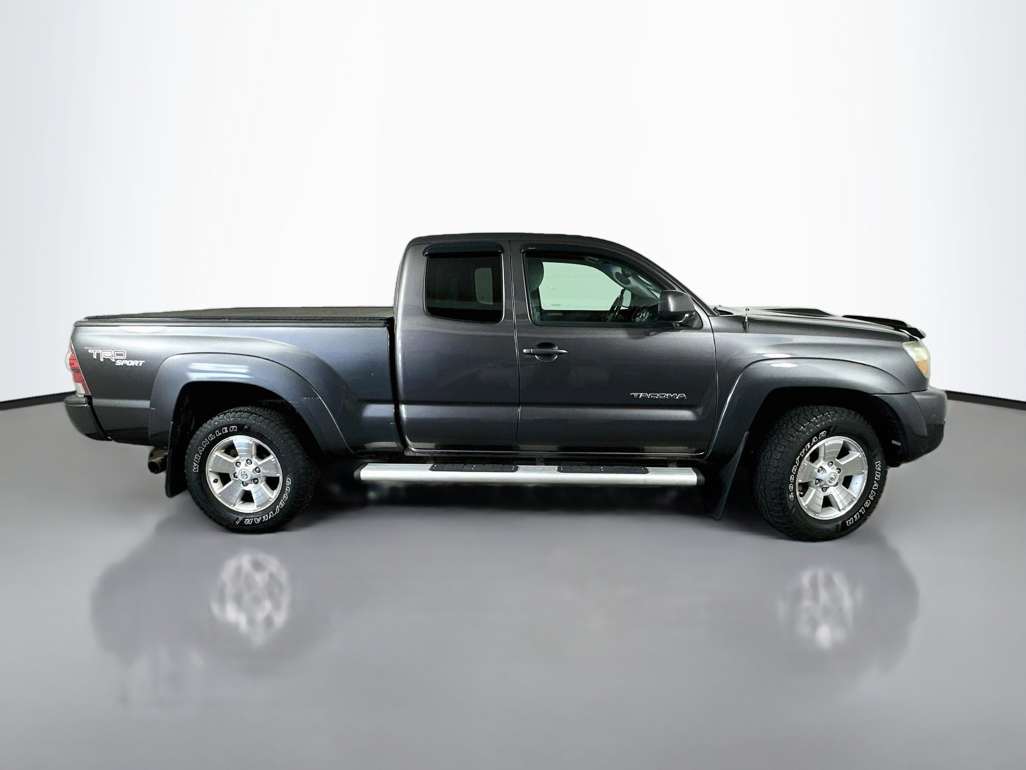 Used 2011 Toyota Tacoma PreRunner w/ TRD Sport Pkg RWD image 8