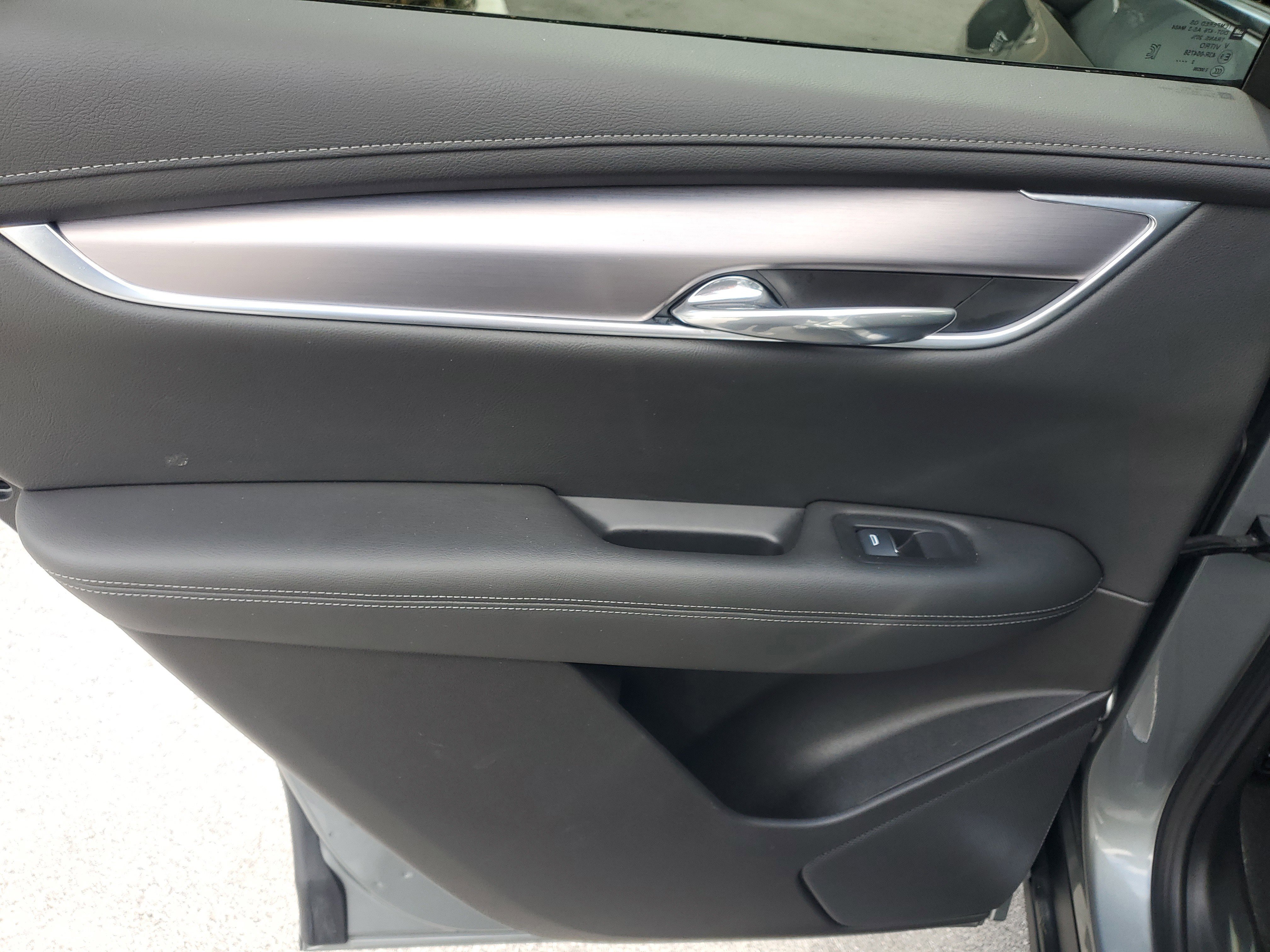 Used 2023 Cadillac XT6 Luxury FWD image 14