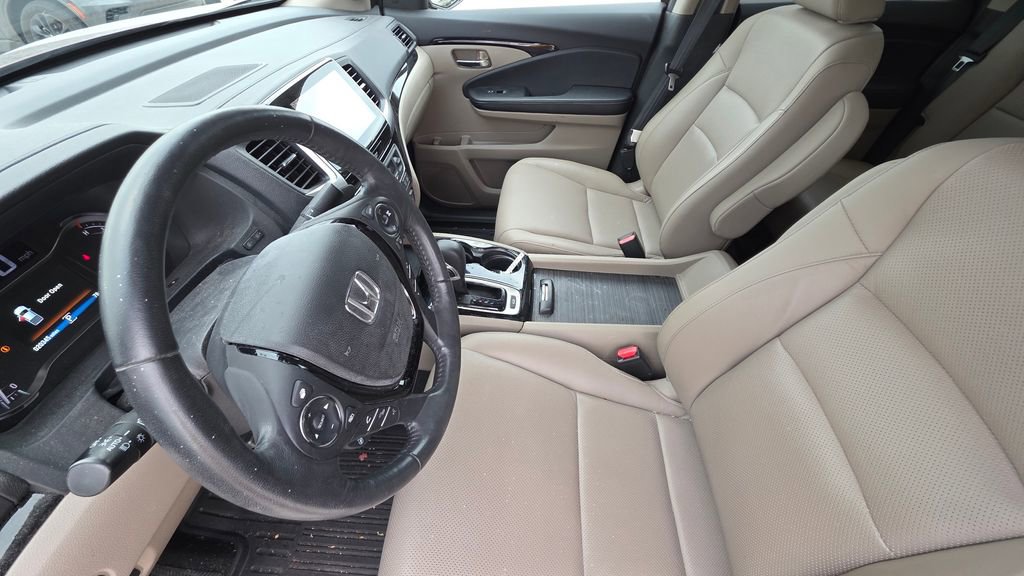 Used 2017 Honda Ridgeline RTL-E image 12