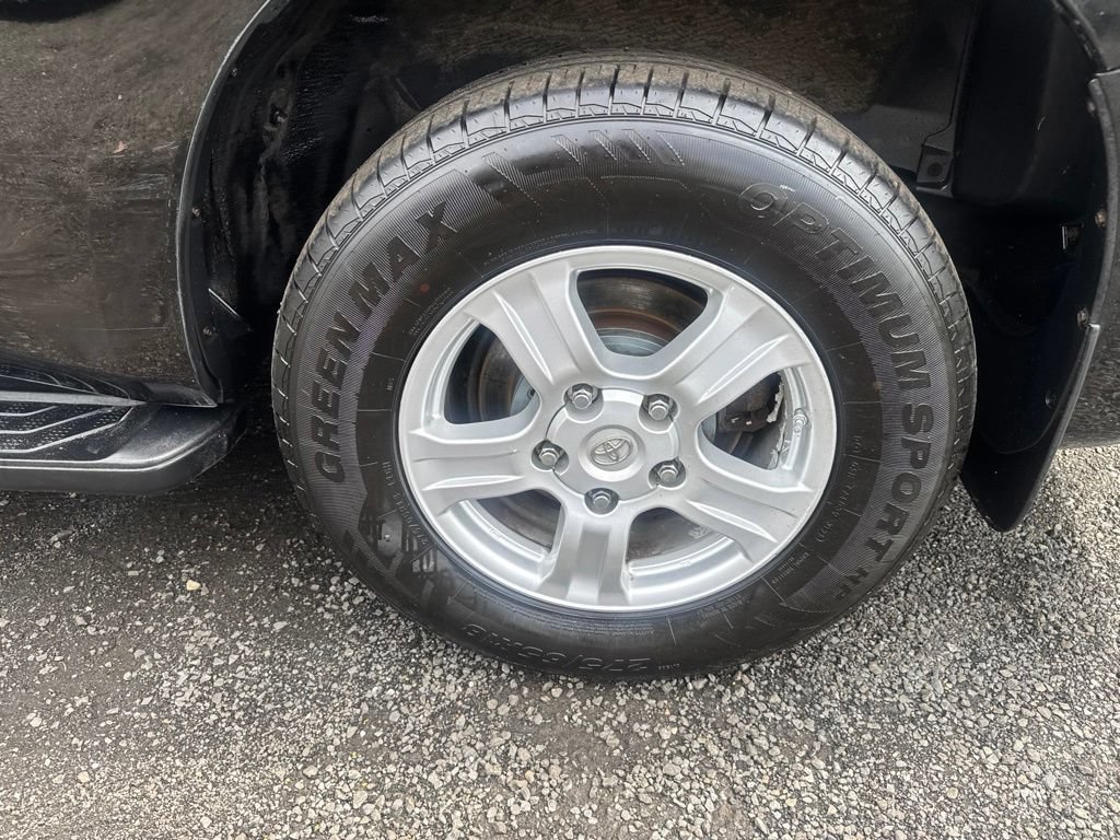 Used 2012 Toyota Sequoia SR5 AWD/4WD image 23