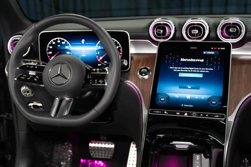 Certified 2026 Mercedes-Benz GLC 300 4MATIC image 19