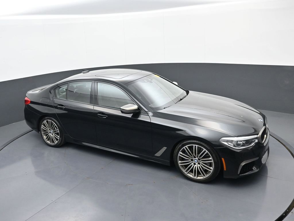Used 2020 BMW M550i xDrive image 30