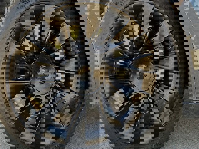 Used 2020 Tesla Model Y Long Range image 10