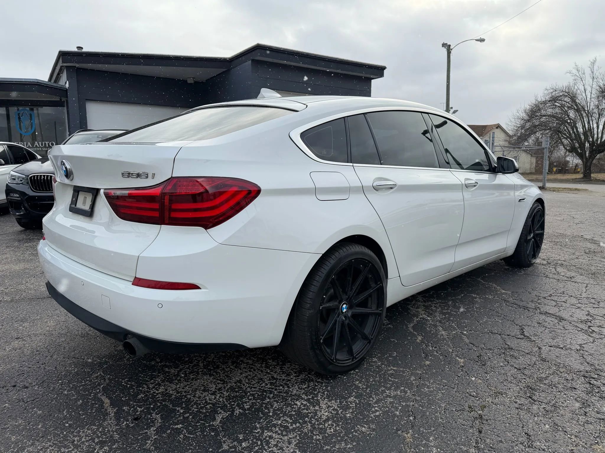Used 2014 BMW 535i Gran Turismo xDrive image 5