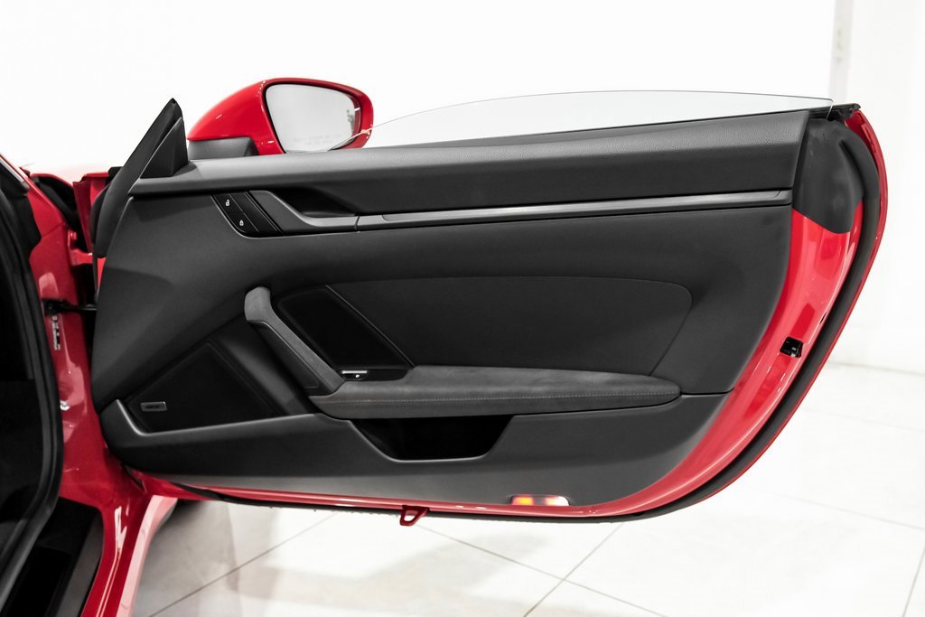 Used 2024 Porsche 911 Carrera GTS w/ Premium Package image 32