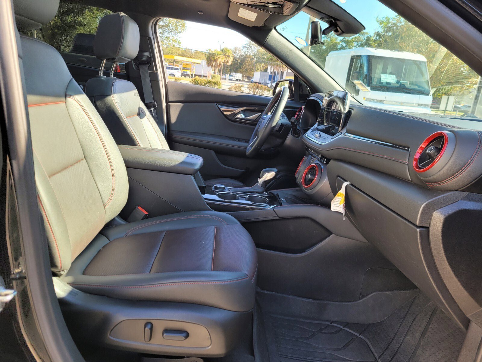 Certified 2023 Chevrolet Blazer RS w/ Driver Confidence II Package image 30